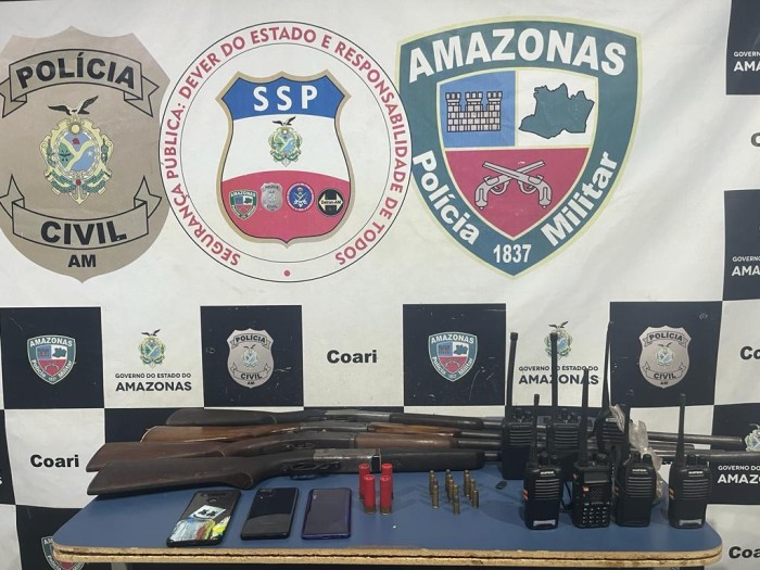 Base Fluvial Arpão: Após denúncia, policiais prendem dupla com armas e munições em Coari